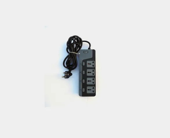 xLab 4 Universal Sockets - 2.5 Meters  (XEC-440N25)
